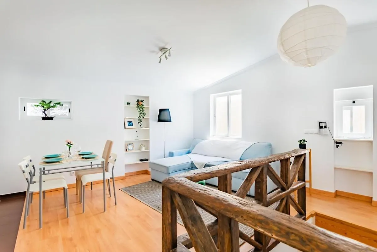Appartamento Sao Jose 2Br At City Center Lisbona
